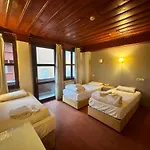 Adil Hotel